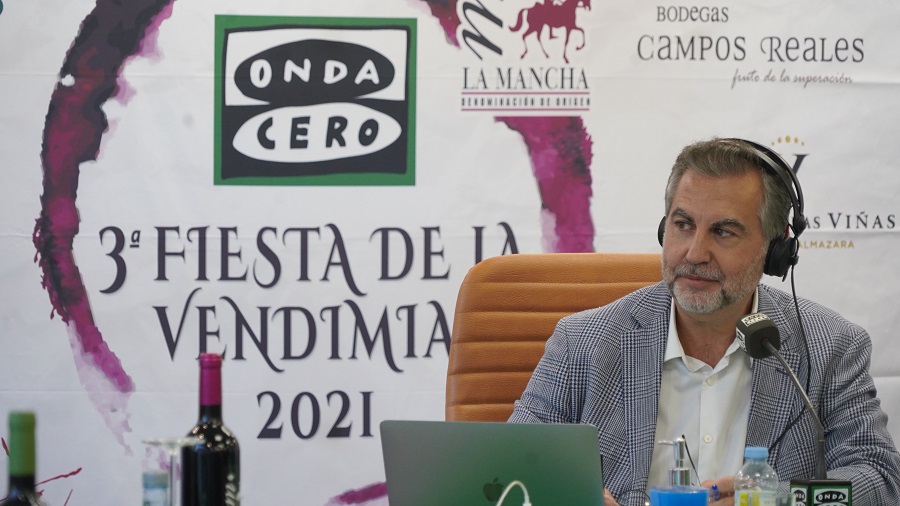 Carlos Alsina, desde la Torre del Vino de Socuéllamos, regresa a la Fiesta de la Vendimia en La Mancha