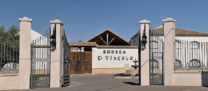 Exterior Bodegas El Vínculo Exterior Bodegas El Vínculo
