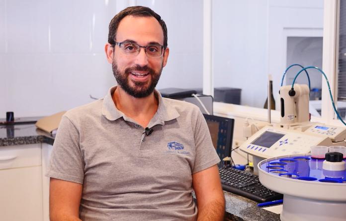 Roberto Laguna, Enólogo de Vinícola de Castilla (Manzanares, Ciudad Real)