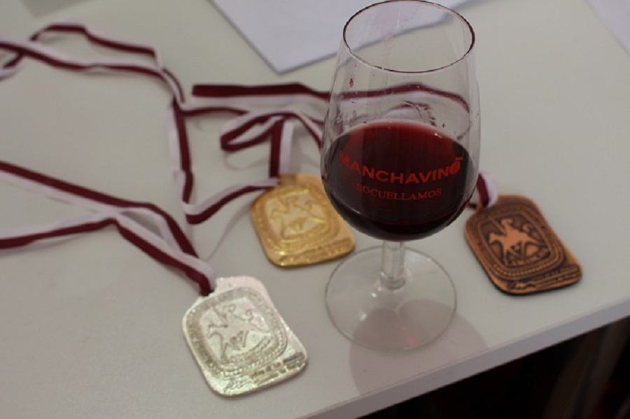 Concurso Nacional Catadores de Vino Soucéllamos Copas y medallas