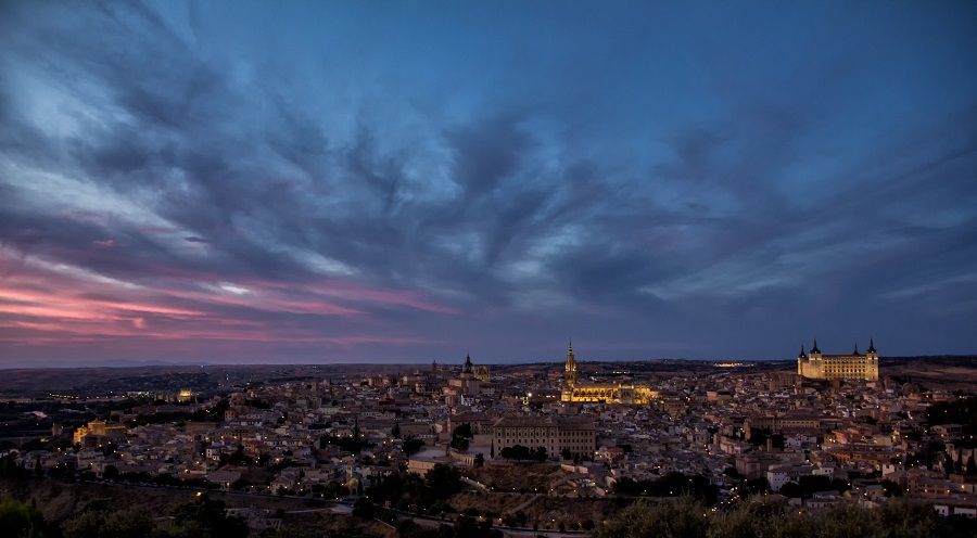 Toledo al atardecer, escenario de las catas de vinos DO La Mancha Sunset Wine 2022