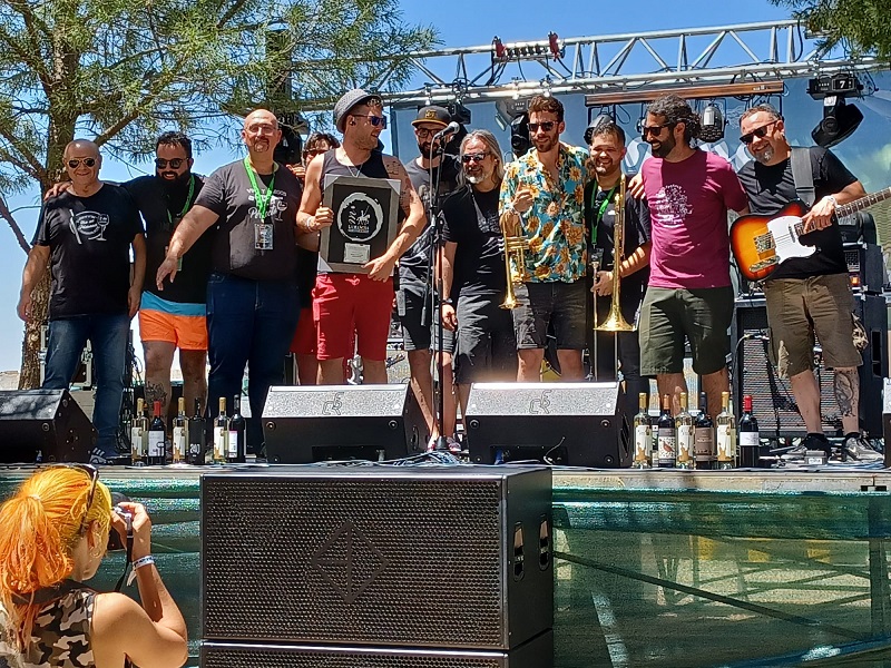 El grupo musical Deskaraos recibe premio en el Zeporock por la canción ganadora del I Concurso de vino y música con Denominación de Origen.