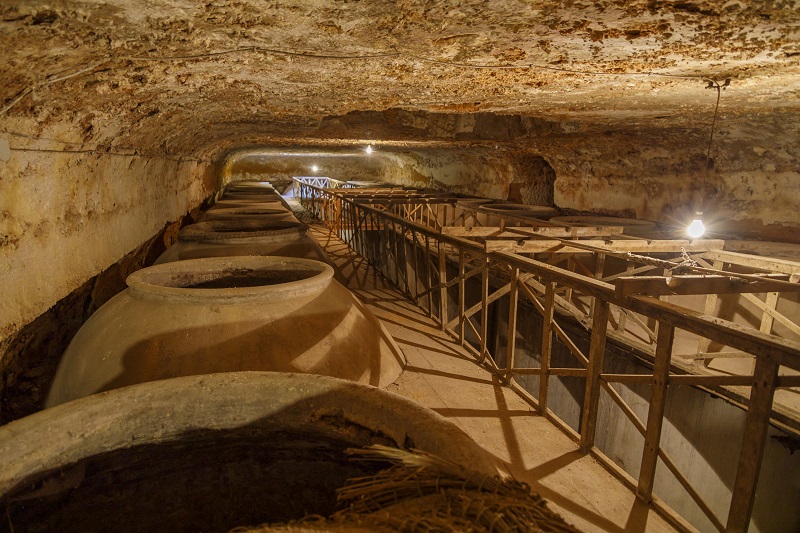 Antigua cueva para almacenar vino visitable en Tomelloso