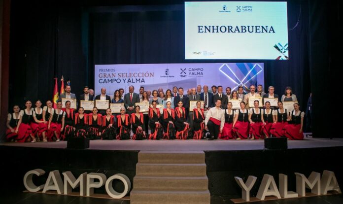 Foto de familia de los Premios Gran Selección 2024