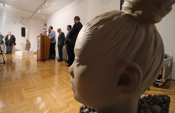 Un obra de Alejandro Monge en primer plano