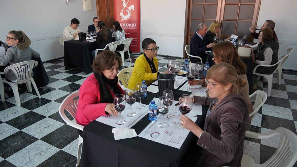 El-escape-room-ha-concluido-con-una-cata