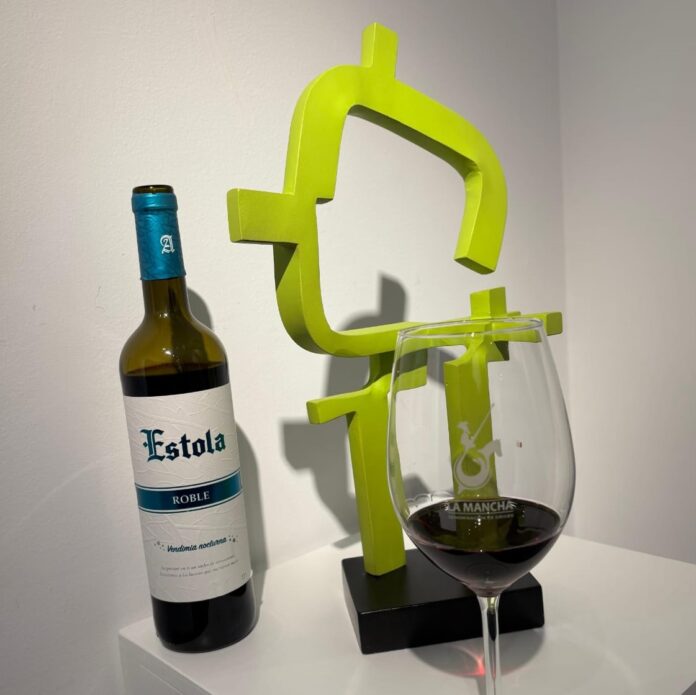 Los vinos de Bodegas Ayuso maridaron con la muestra Colectiva 2026