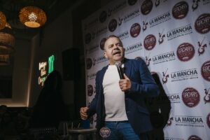 El humorista Gonzalo Jiménez puso el toque de humor