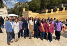 Los vinos DO La Mancha conquistan Benidorm Foto-de-familia-bajo-el-sol-mediterraneo-de-Benidorm