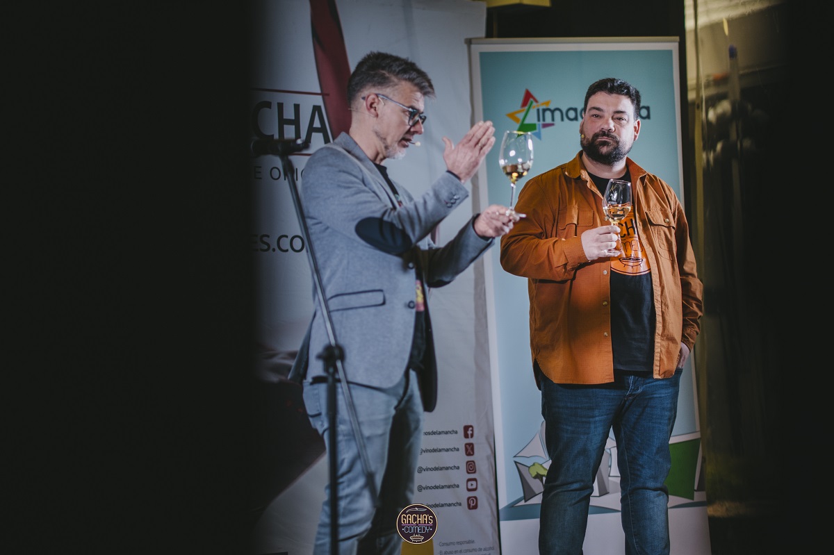 El-humorista-Jesus-Arenas-en-la-ultima-edicion-de-las-catas-comedy-celebradas-en-el-gachas-Comedy-de-Albacete
