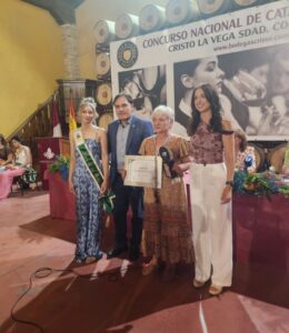 Vicenta Mateo, segundo puesto del Concurso de Catadores de Cristo de la Vega