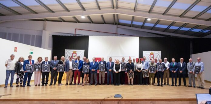 Foto de familia de los Premios Vino y Cultura