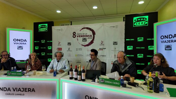 Onda Viajera emite en directo desde la sede de DCOOP Baco